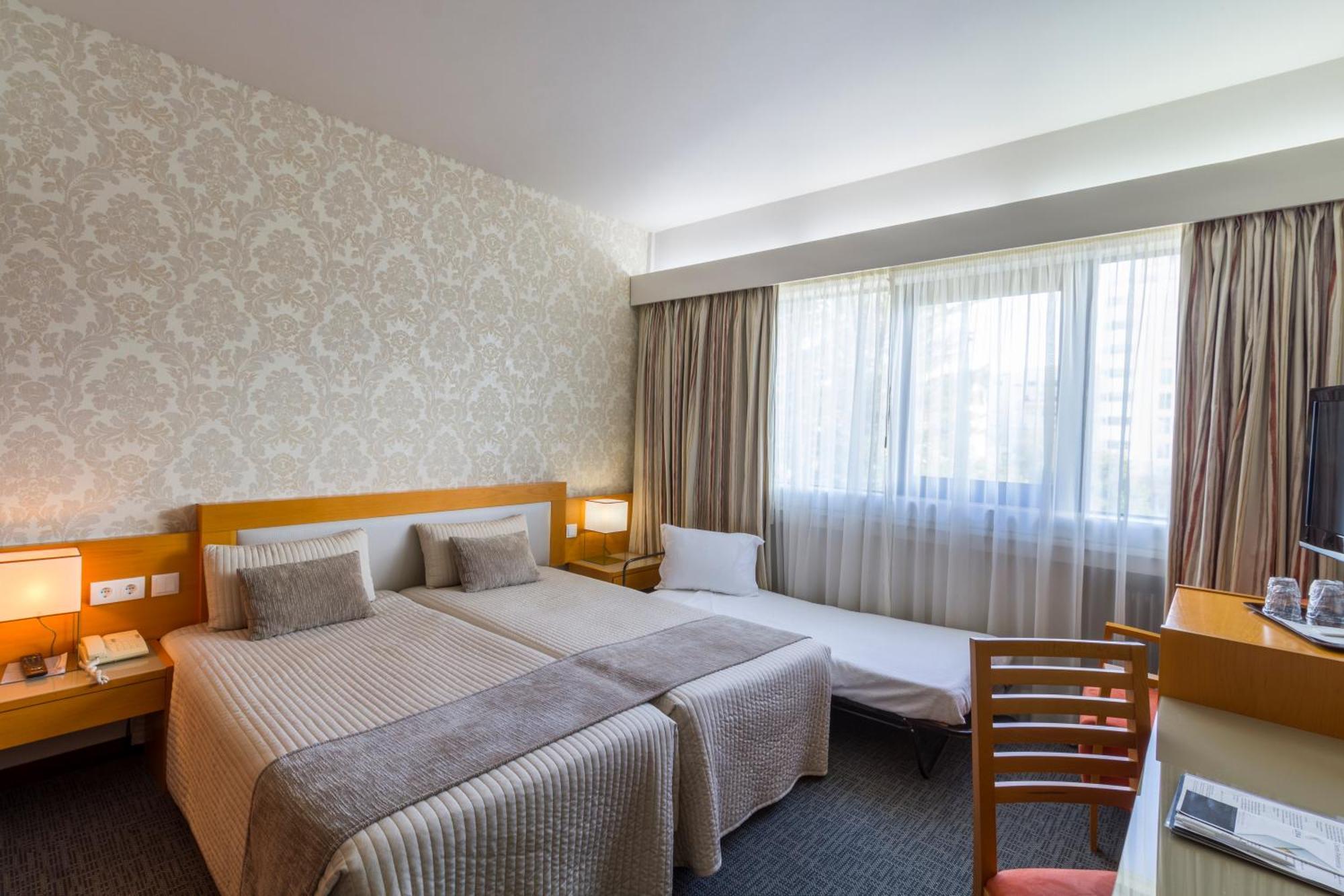 Hotel Eurosol Leiria & Jardim Dış mekan fotoğraf